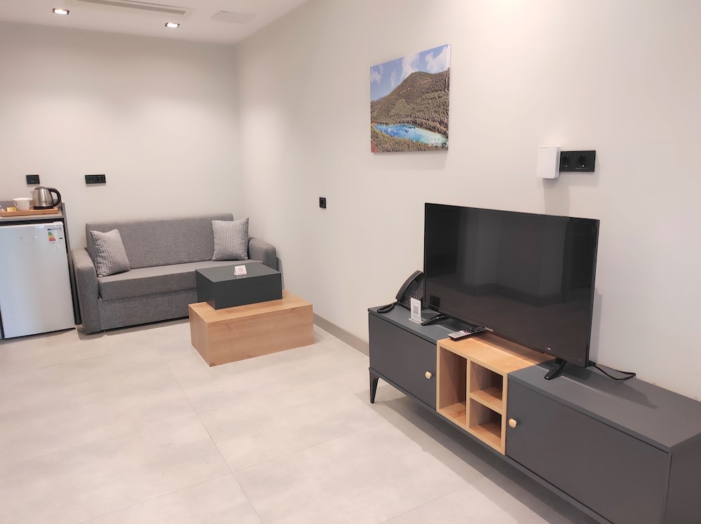 Chronos Beach Hotel 35/50