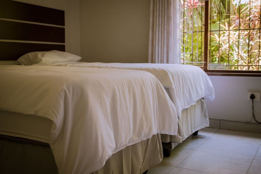 Jessica's B&B 12/39