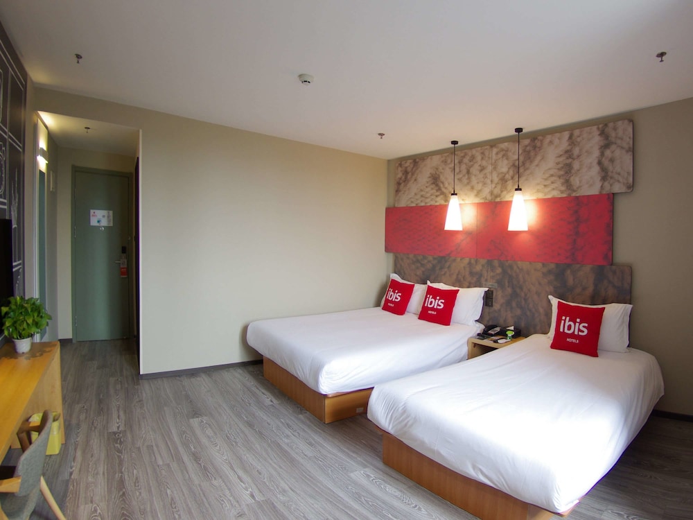 Ibis Beijing Tiantandongmen Metro Station Hotel 36/62