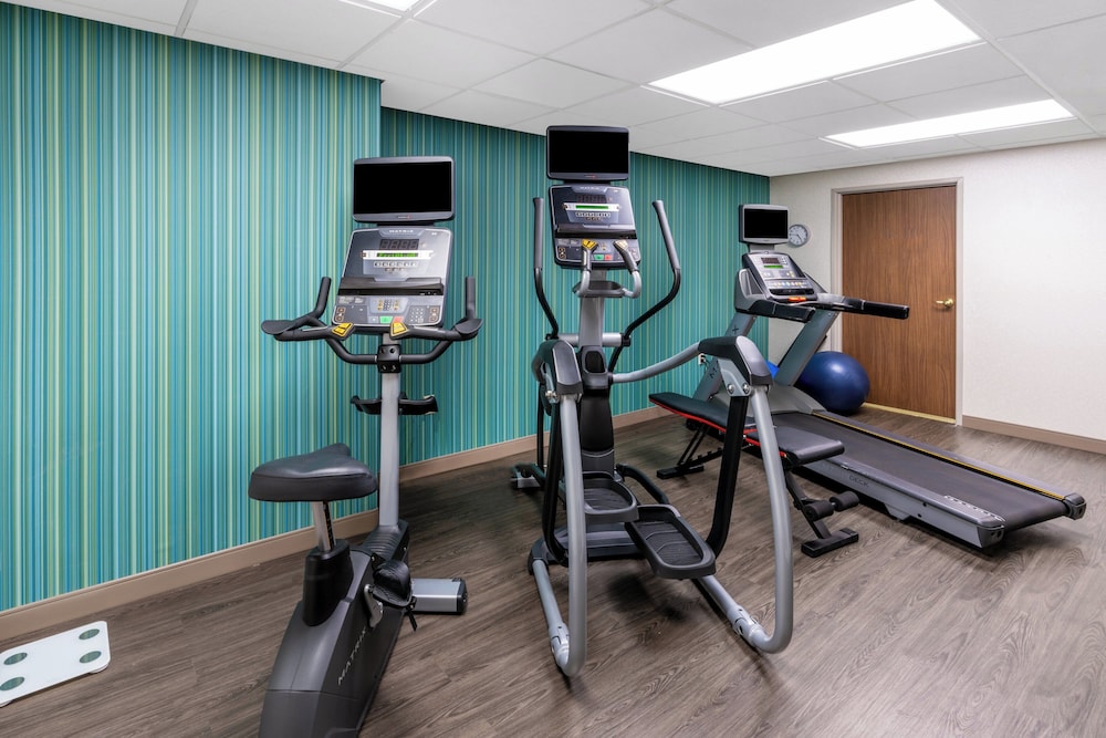 Holiday Inn Express And Suites Deadwood Gold Dust Casino 46/78