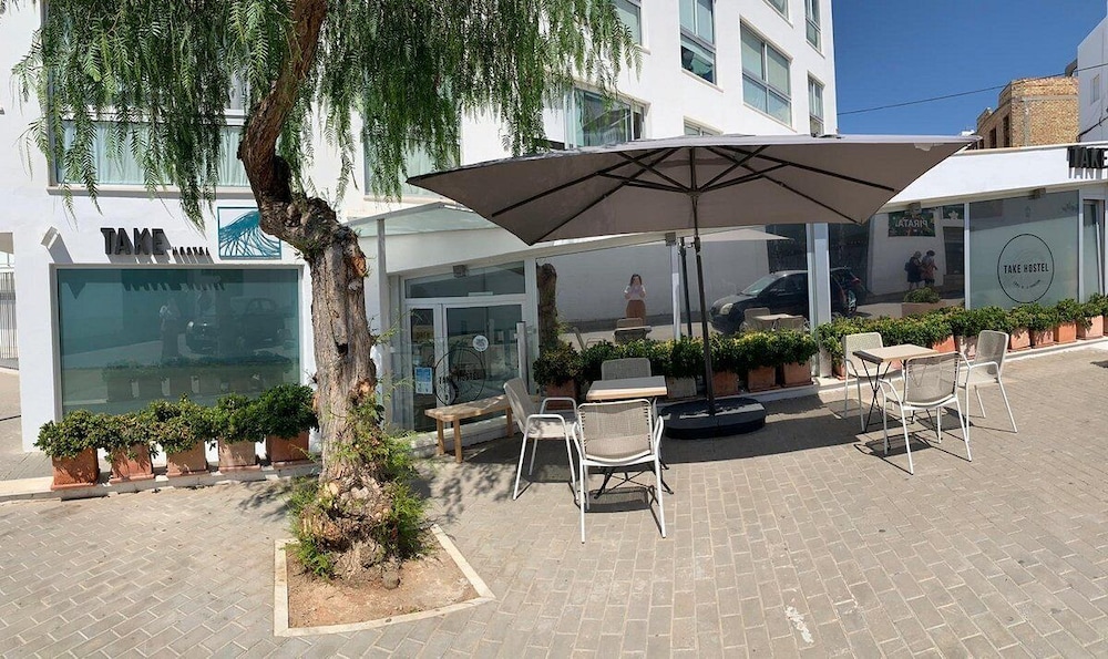 Take Hostel Conil 1/34