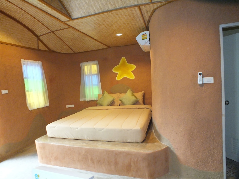 Baan Din Chiangdao 10/21