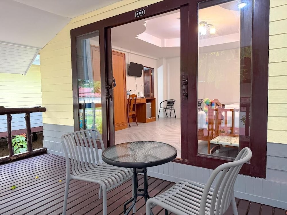 CHONGKHAO RESORT 26/48