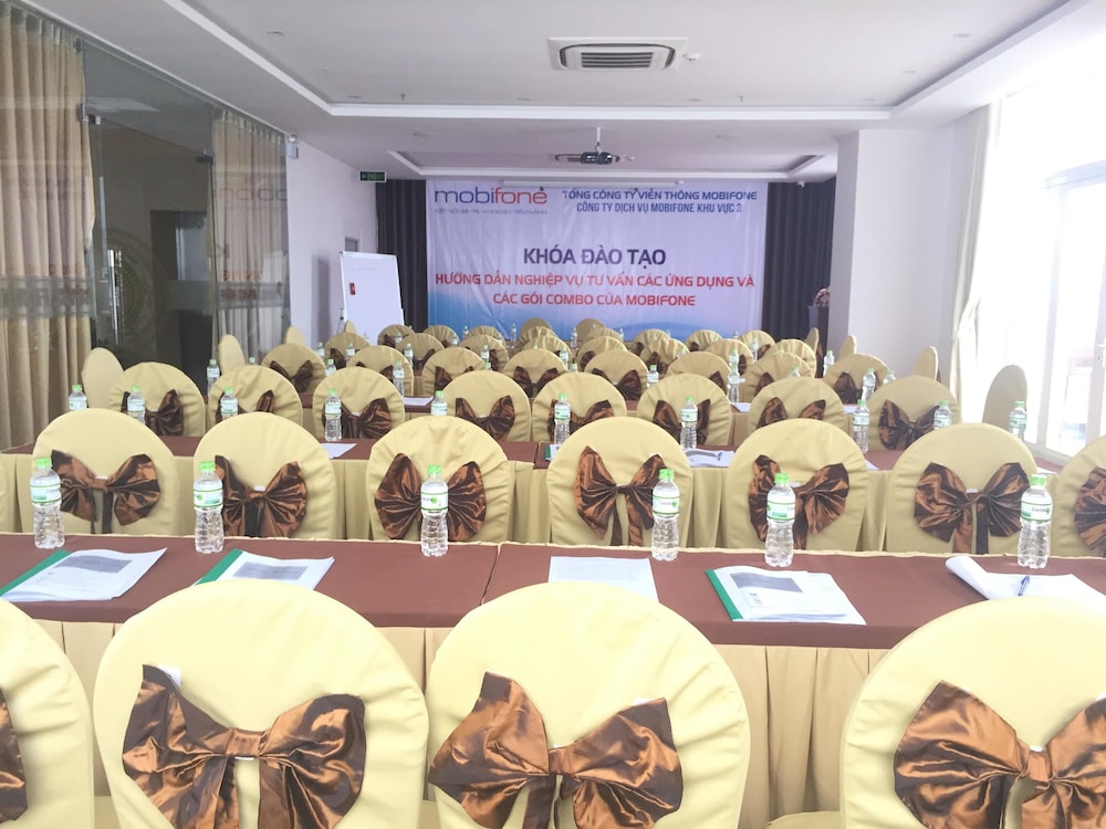 Royal Family Hotel Da Nang 38/50