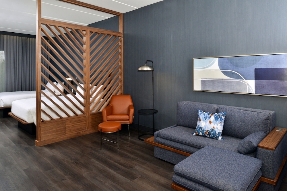 Courtyard by Marriott Raleigh Cary Crossroads 19/38