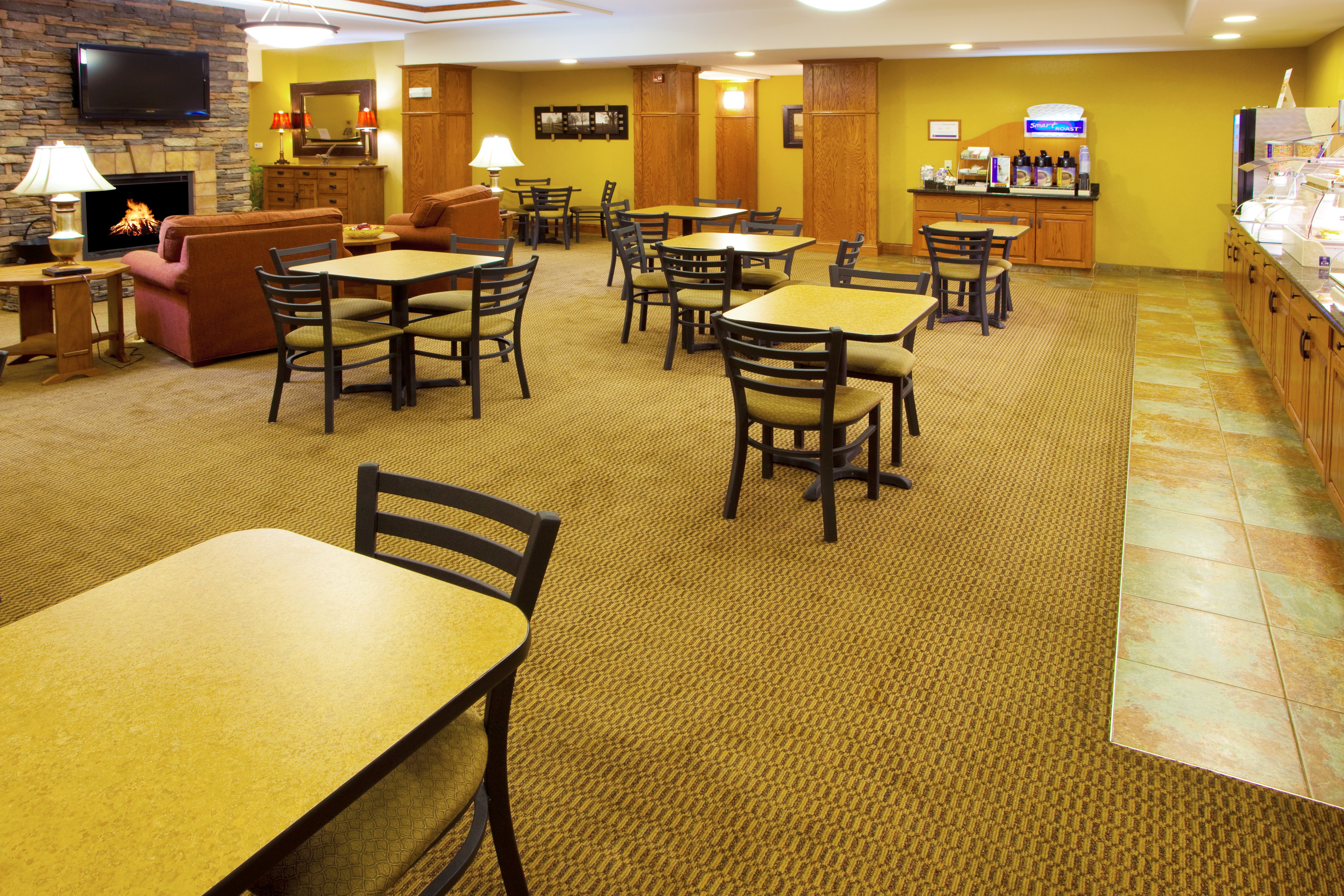 Holiday Inn Express Hotel And Suites Weston 40/54