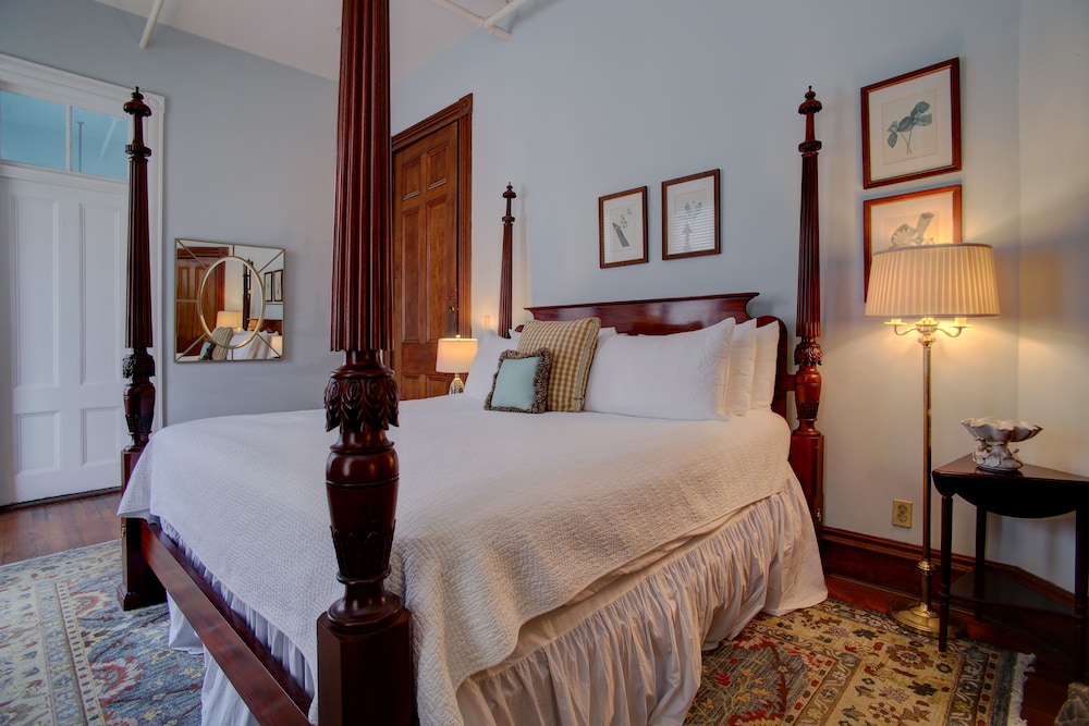 Forsyth Park Inn 11/50