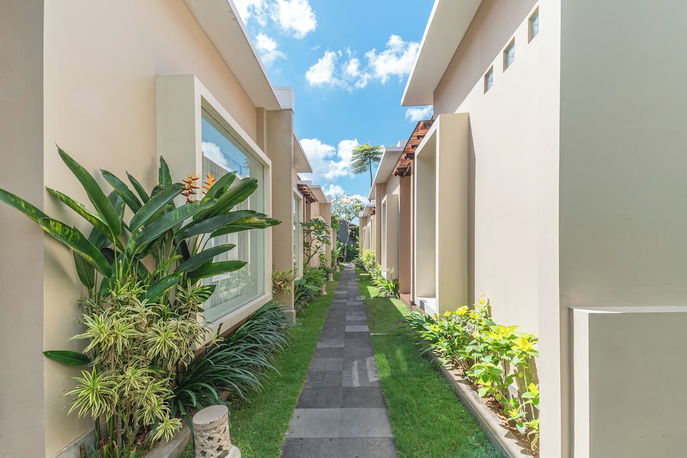 Svarna Suite Seminyak 59/62