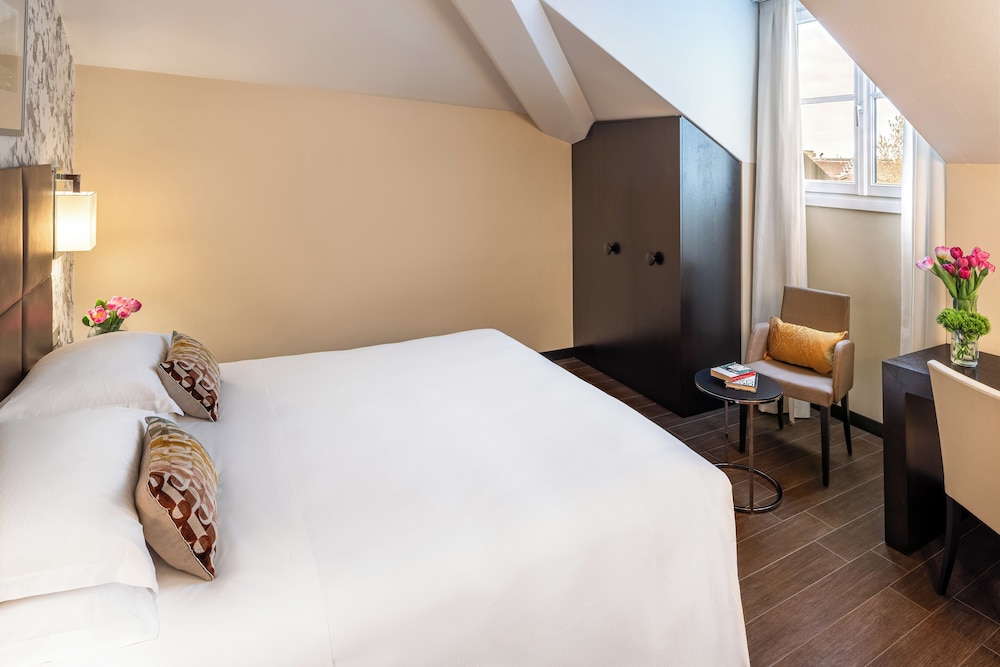 SUPERIOR, DOUBLE BED