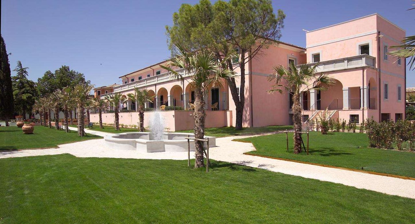 VILLA ZUCCARI 17/27