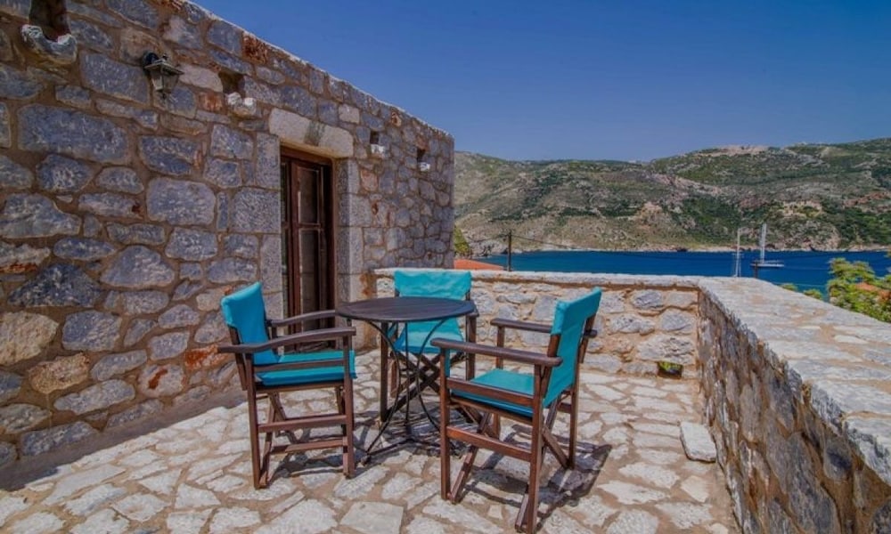 Psamathous Guest House 13/34