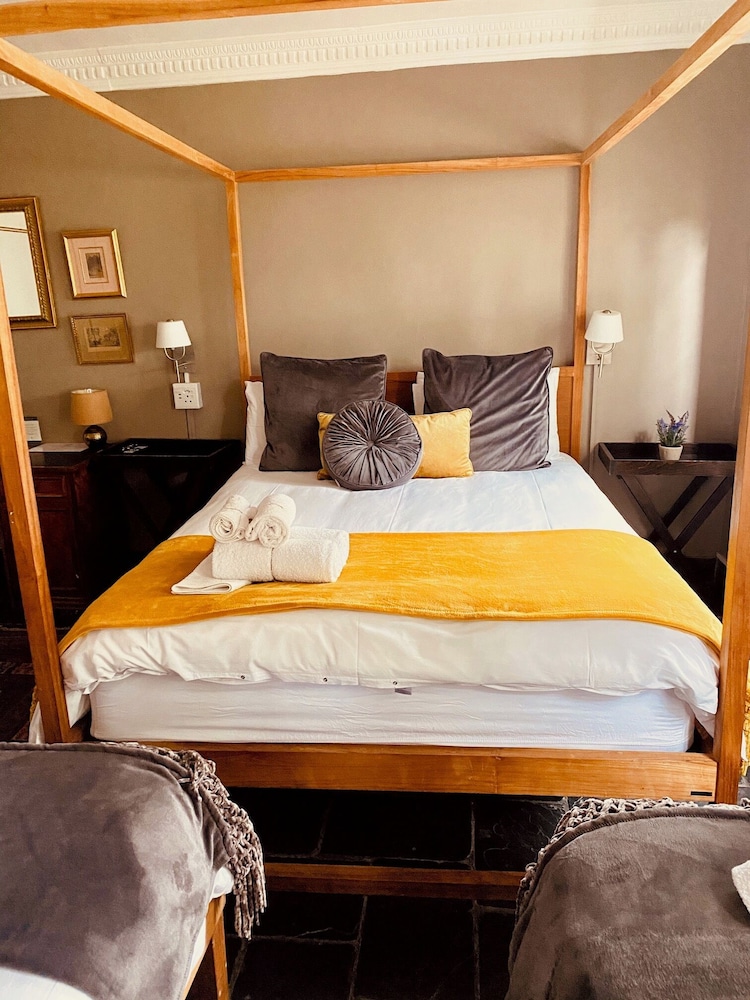 Boord Guesthouse 13/50