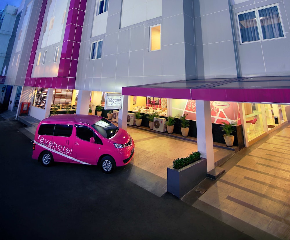 favehotel Kelapa Gading 25/54