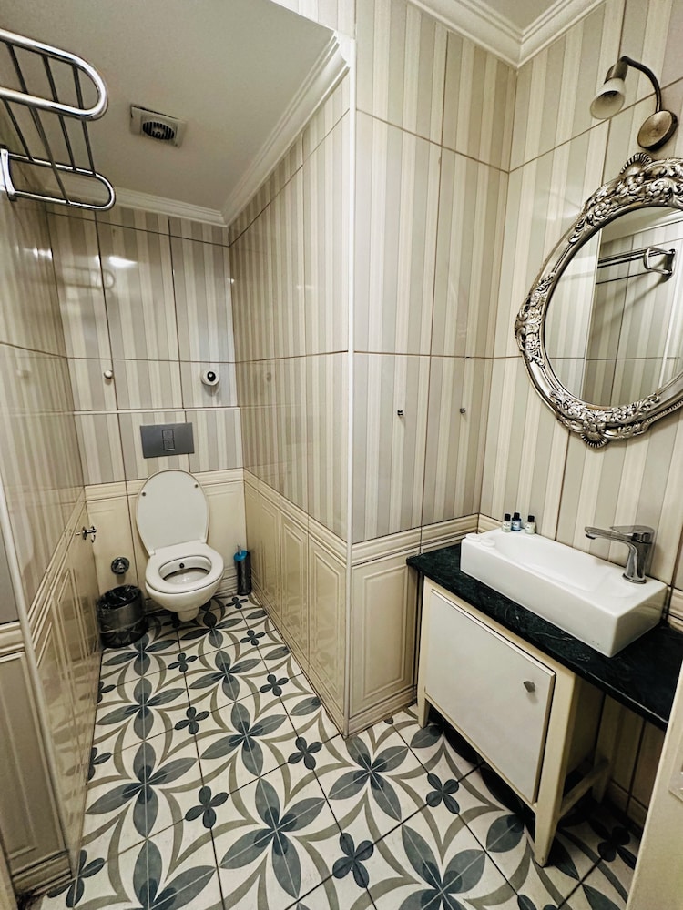 Alyon Hotel Taksim 56/56