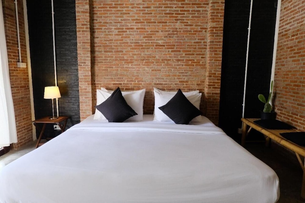 Samatha Bed & Breakfast 7/21