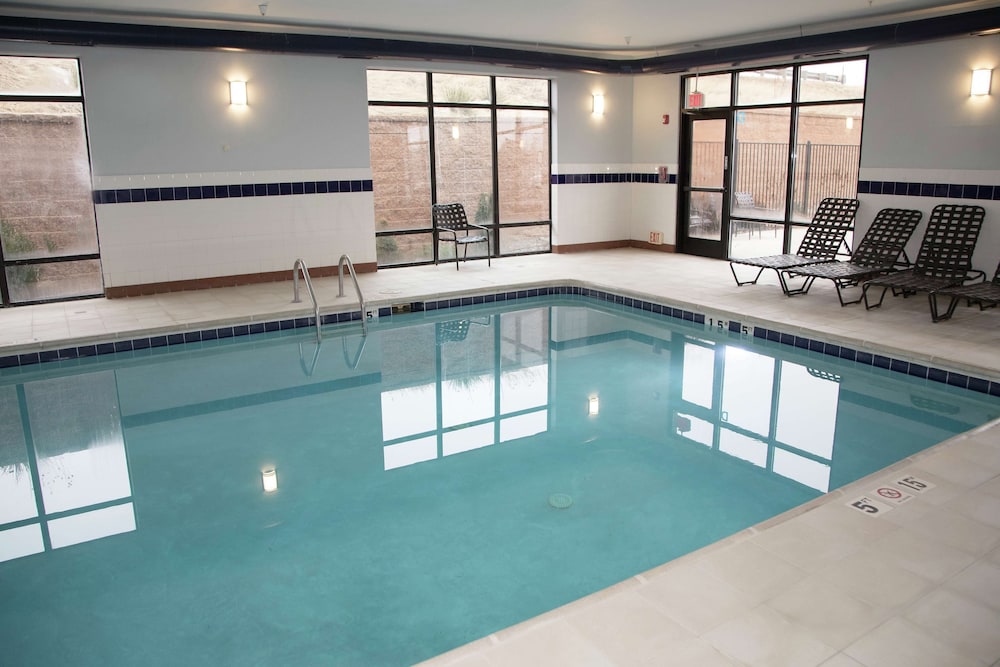 Hampton Inn Castle Rock 31/58