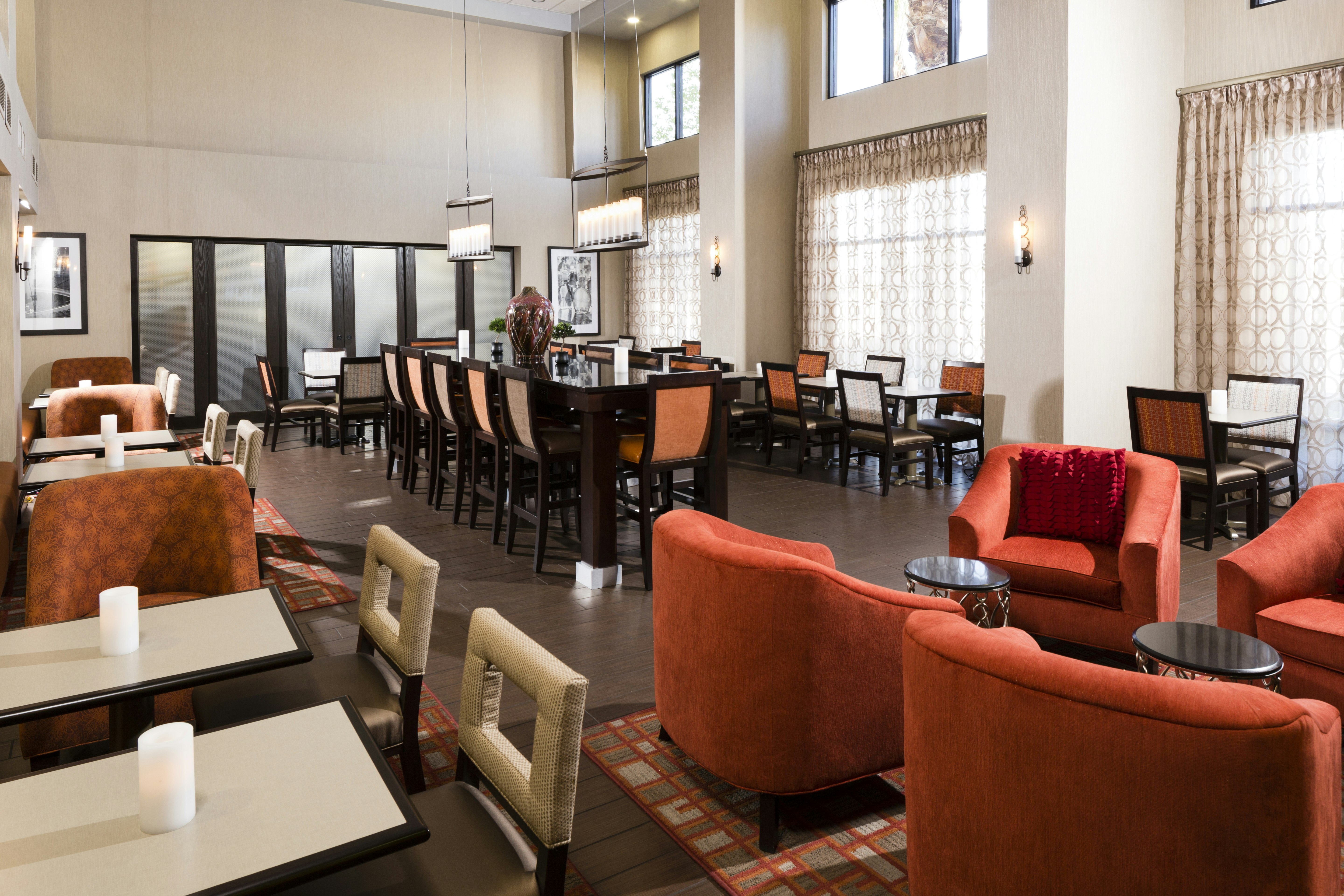 Hampton Inn & Suites Las Vegas South 7/16