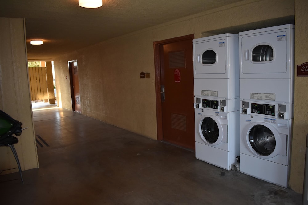 Best Western Apricot Inn 19/29