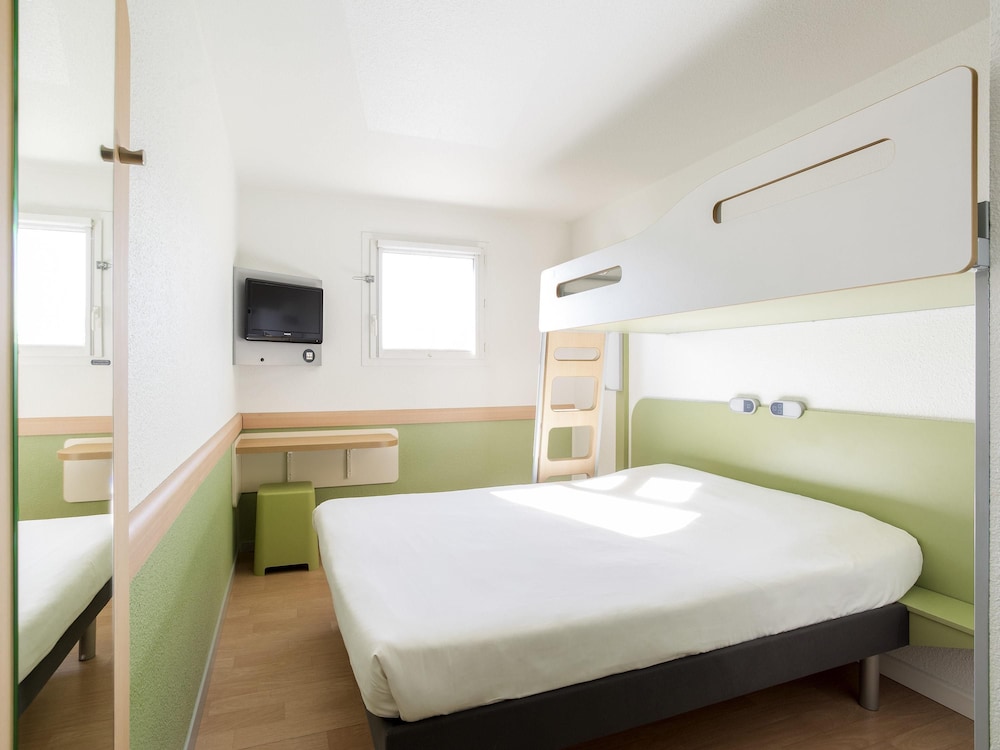 Ibis Budget Pau Est 36/71