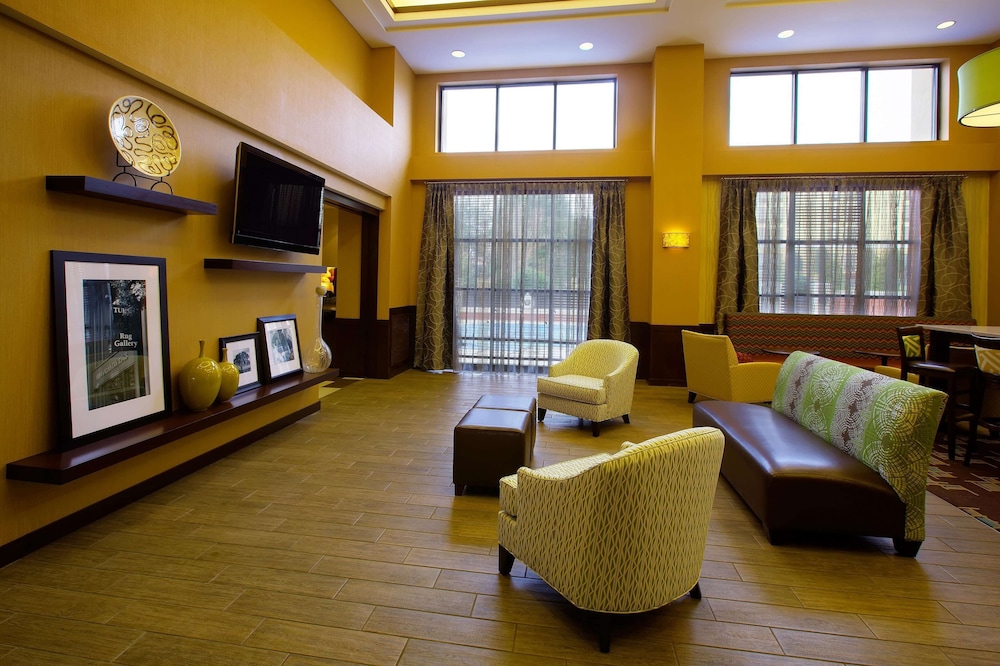 Hampton Inn & Suites Burlington NC 39/66