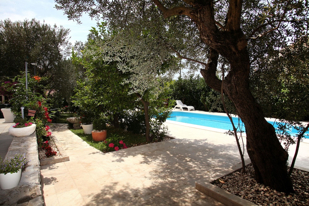VILLA SUN 38/50