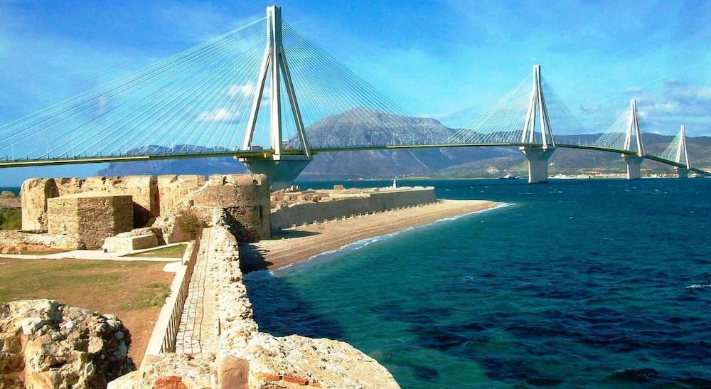 Nafpaktos Hotel 70/76