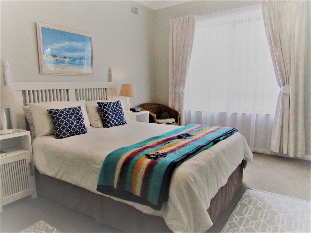 Blouberg Dolphin Inn 12/72