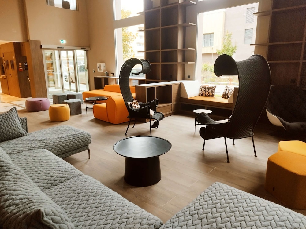Mercure Acheres St Germain en Laye 28/50