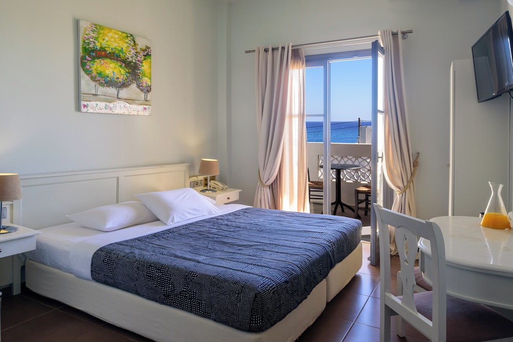 ROOM, DOUBLE BED, SEA VIEW