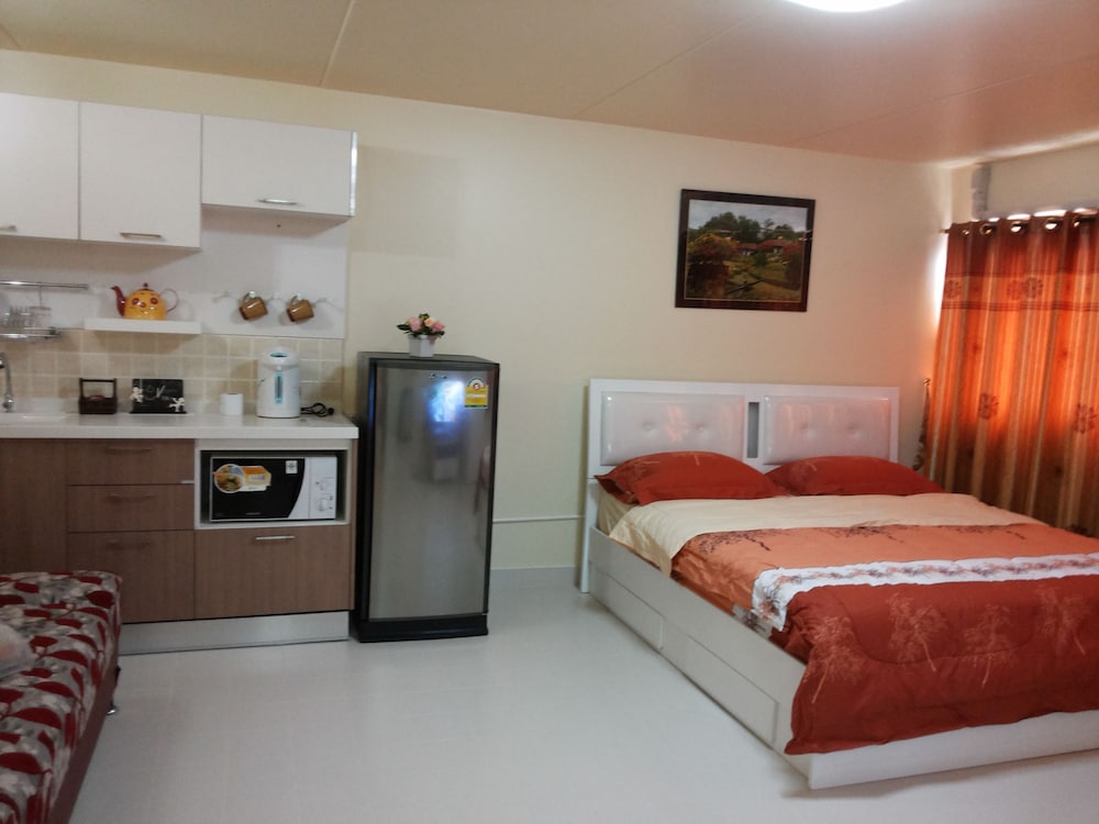 Sk Muangthongthani Apartment 11/48