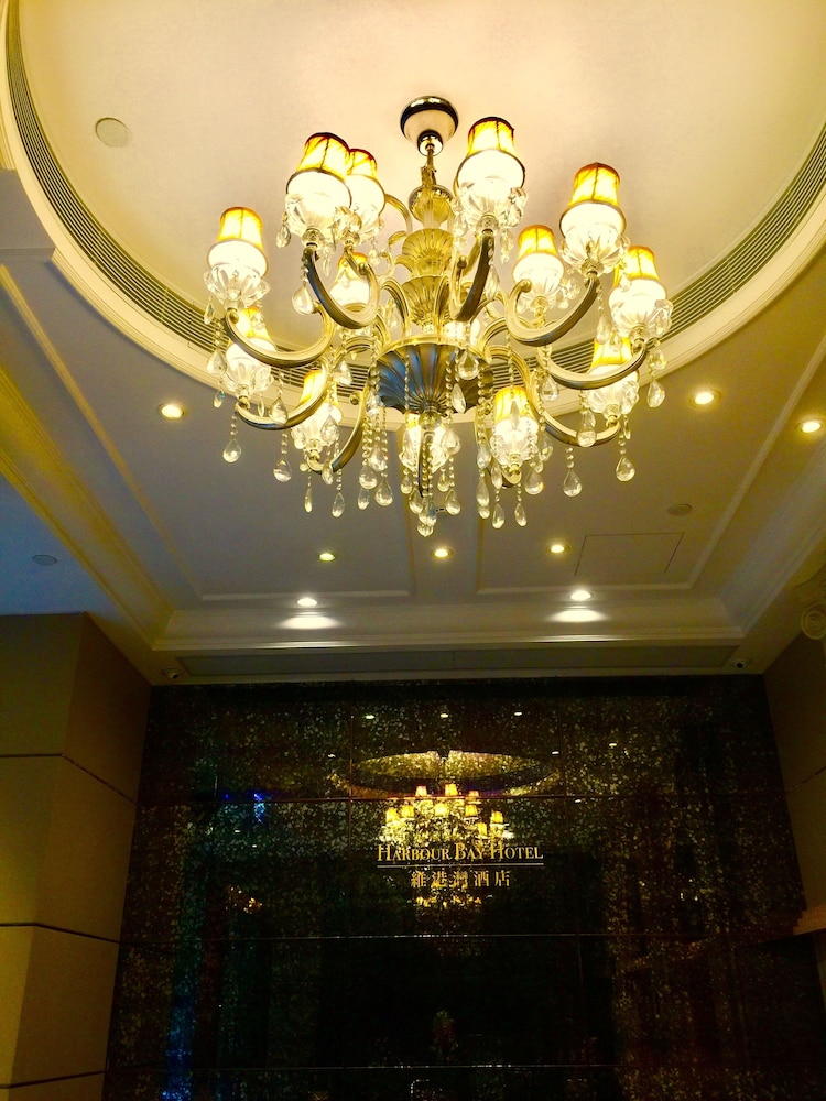 Harbour Bay Hotel 3/32