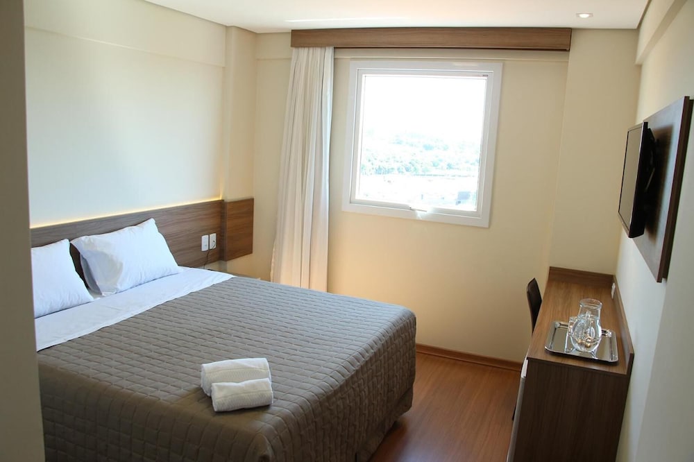 Hotel B&S 12/35
