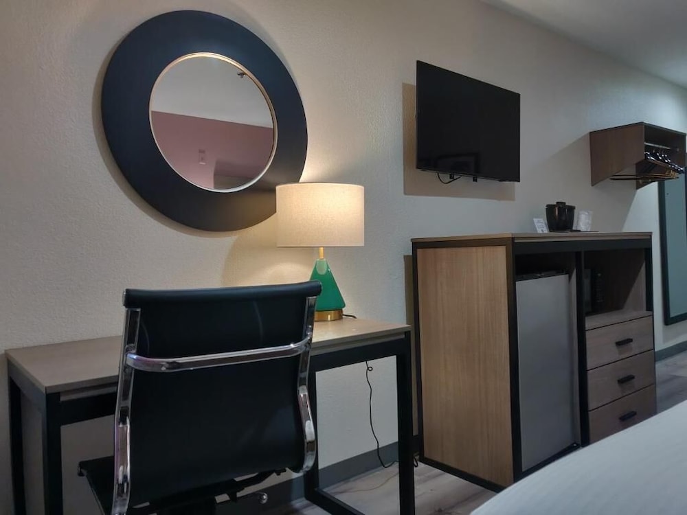 Arya Inn & Suites 24/30