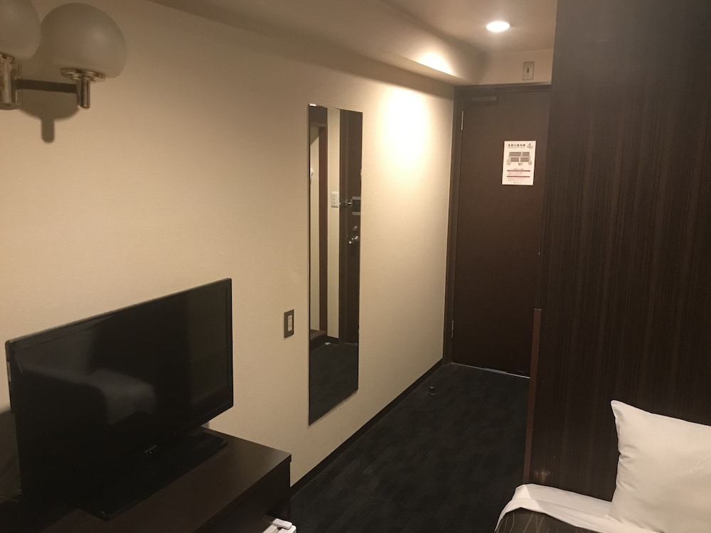 Osaka Corona Hotel 28/48