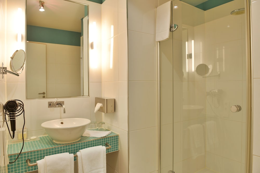 Hotel Santo 48/48