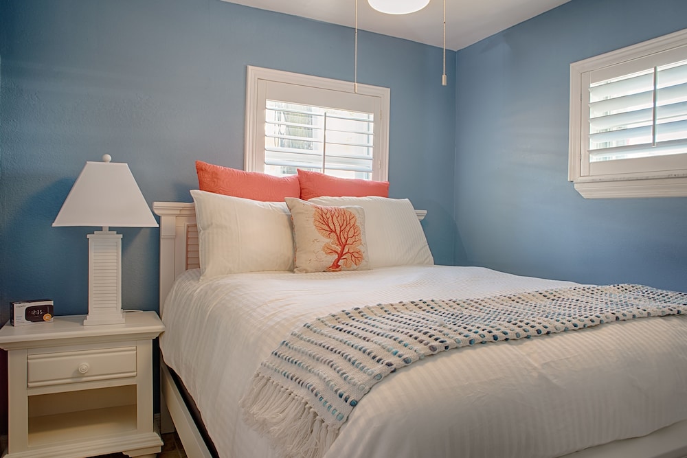Coco Sands Beachside Cottages 14/63