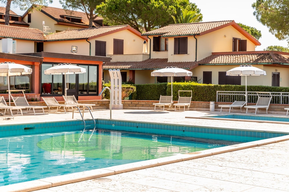 Argentario Osa Resort 8/84