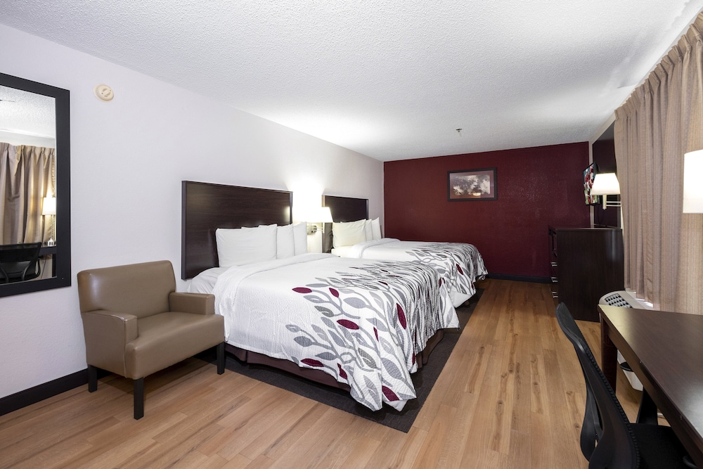 Red Roof Inn & Suites Dover Downtown 8/27