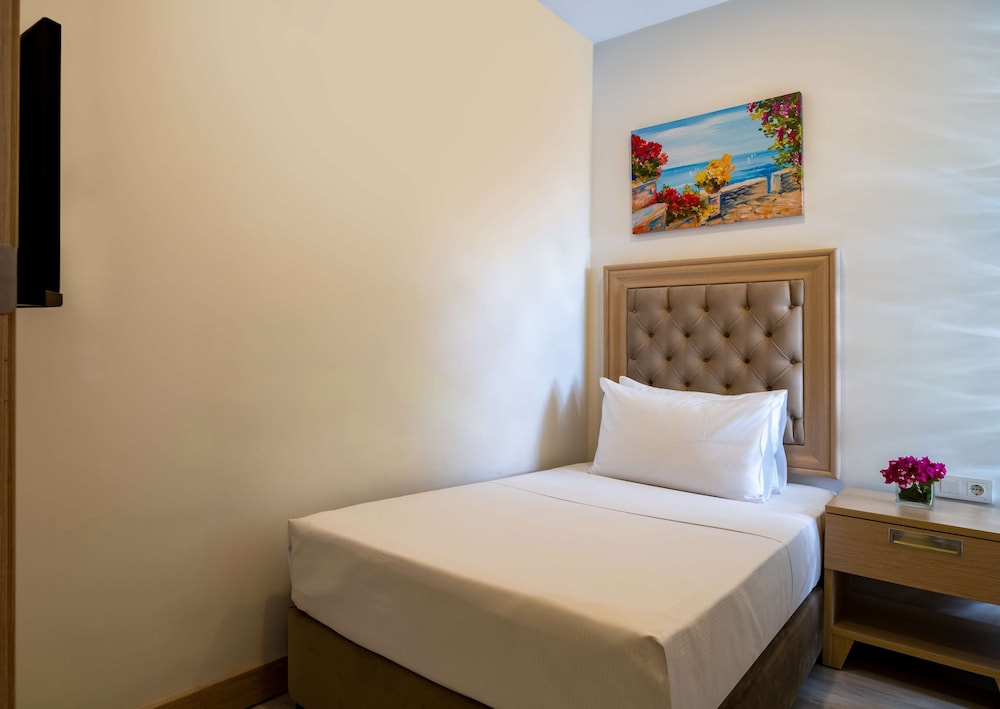 DoubleTree by Hilton Bodrum Marina Vista 12/43