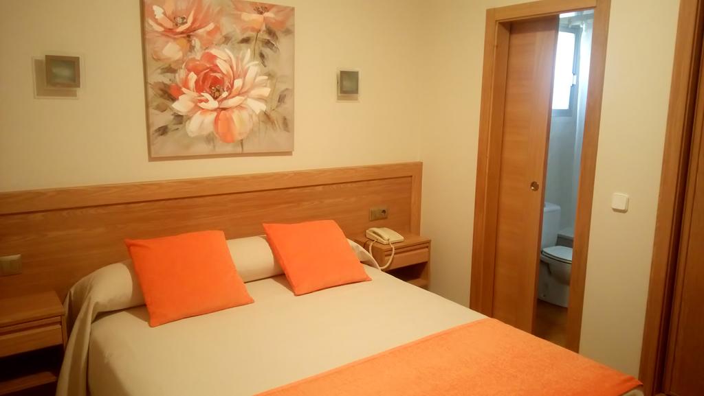 HOTEL CARIBE SANXENXO 10/31
