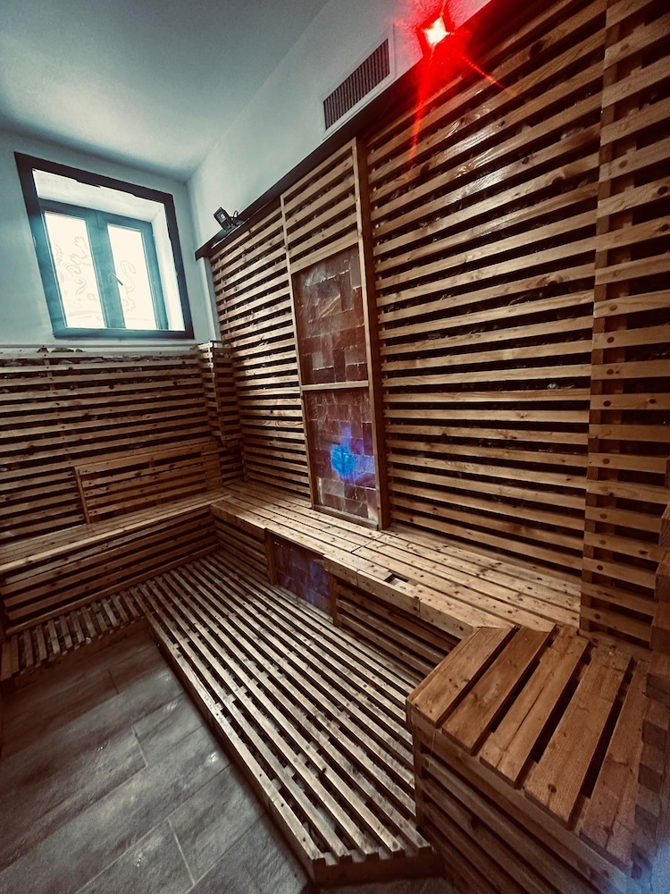 HOTEL BULEVARD PREDEAL 29/56