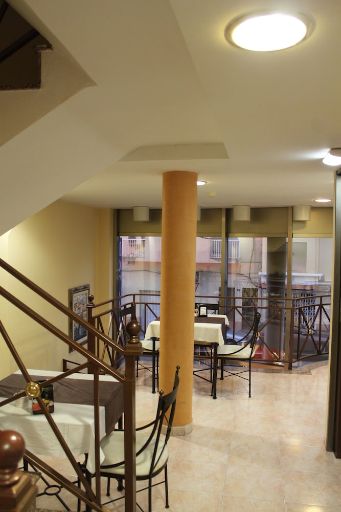 Hotel Del Port 11/22