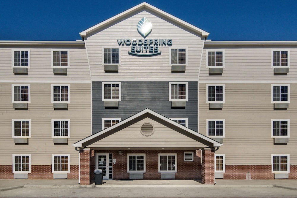 WoodSpring Suites Denton 6/35