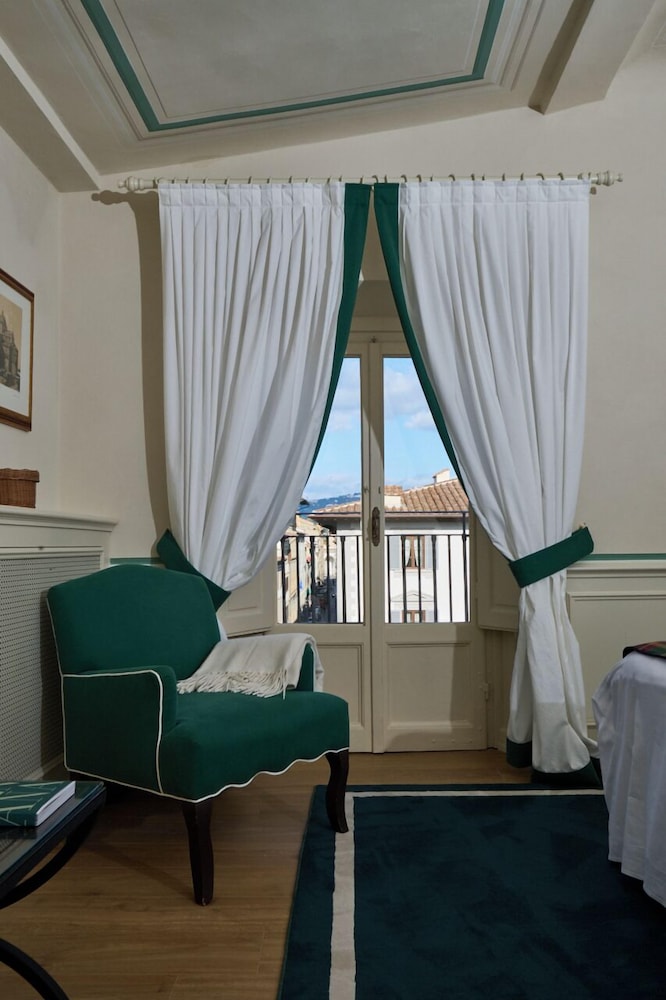 Deluxe, Suite, King Bed, Sofa, Sauna، Palazzo Niccolini Al Duomo 3/3