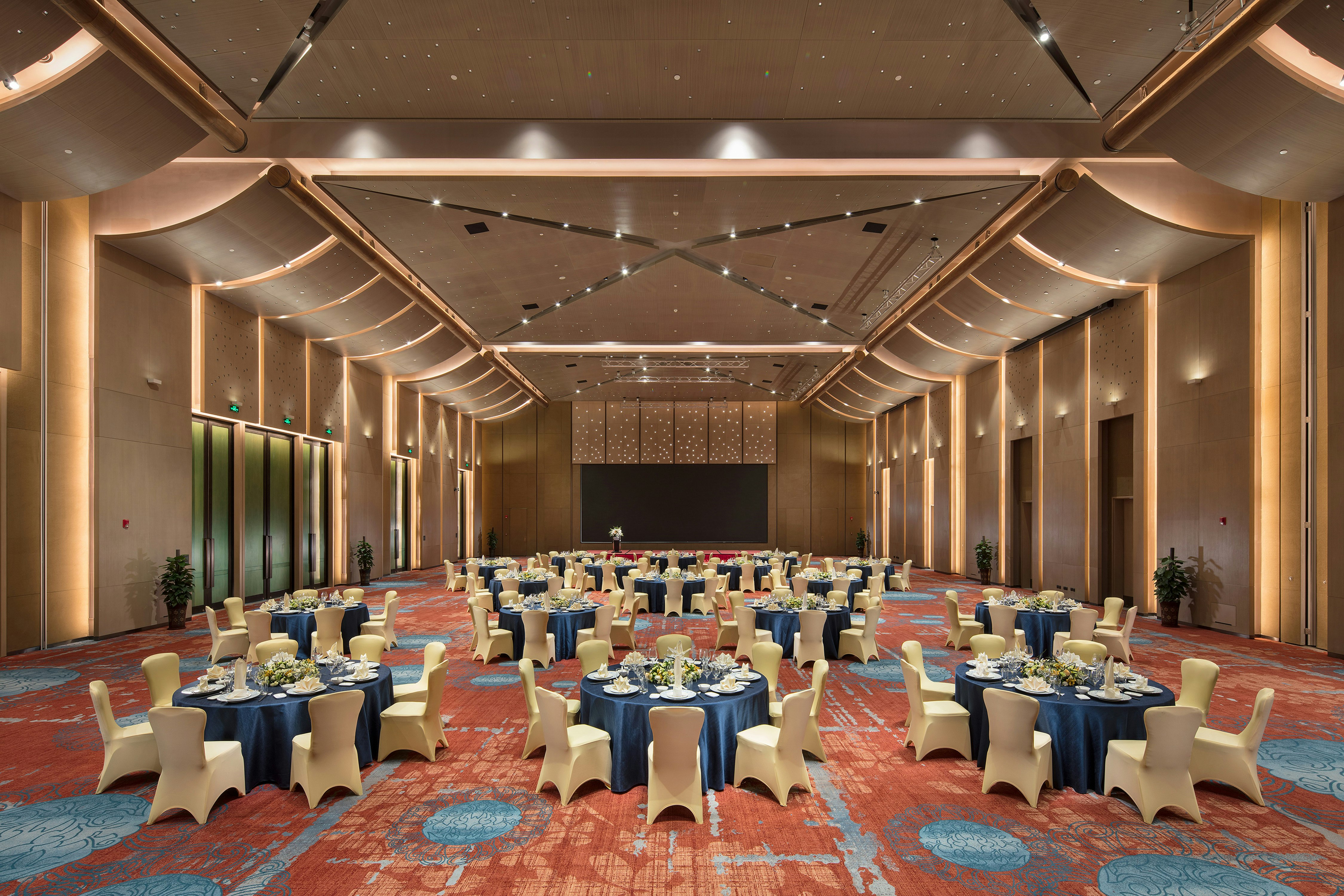 Hilton Jiuzhaigou Resort 21/32