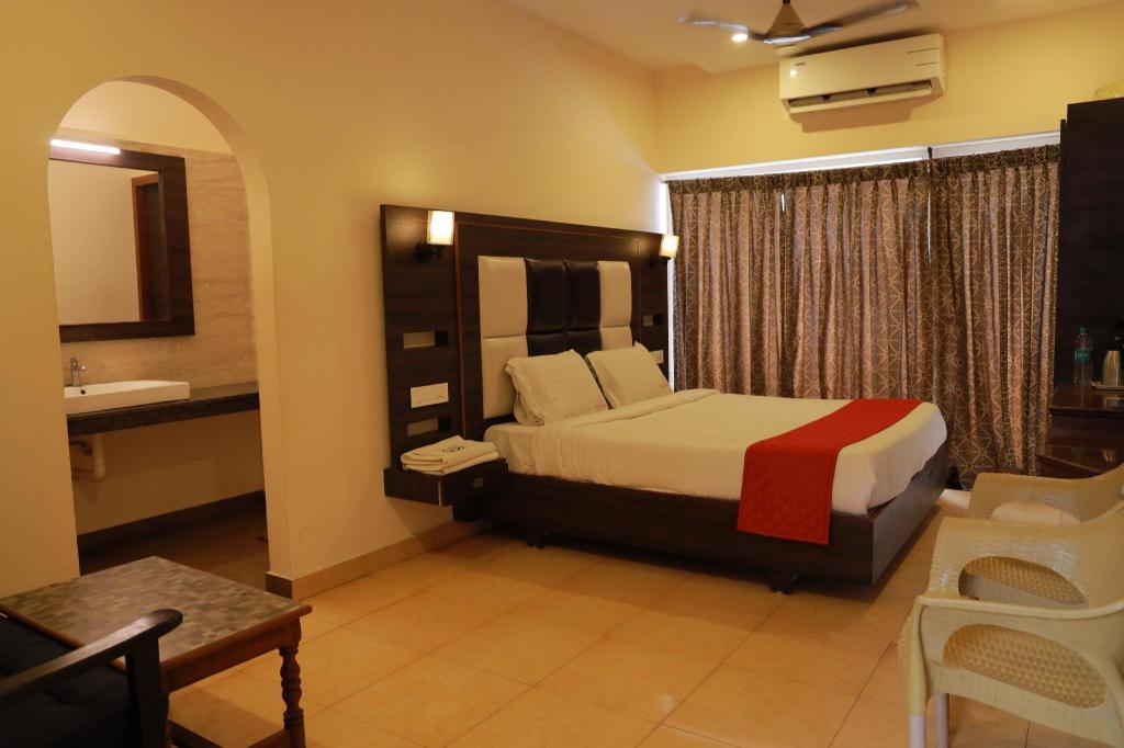 Hotel Maadhini 16/35