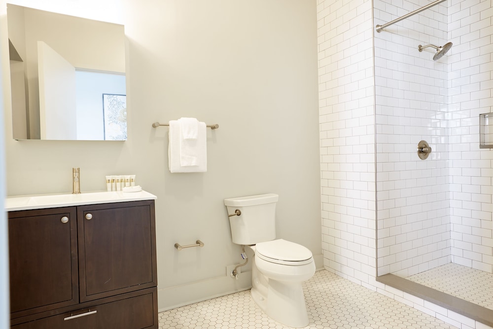 Sonder - Drayton Apartments 40/42