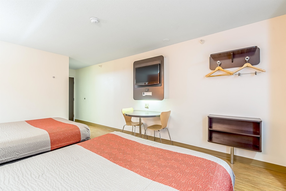 Motel6 Indianapolis, IN 11/51