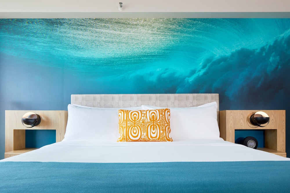 OUTRIGGER Waikiki Beachcomber 26/75