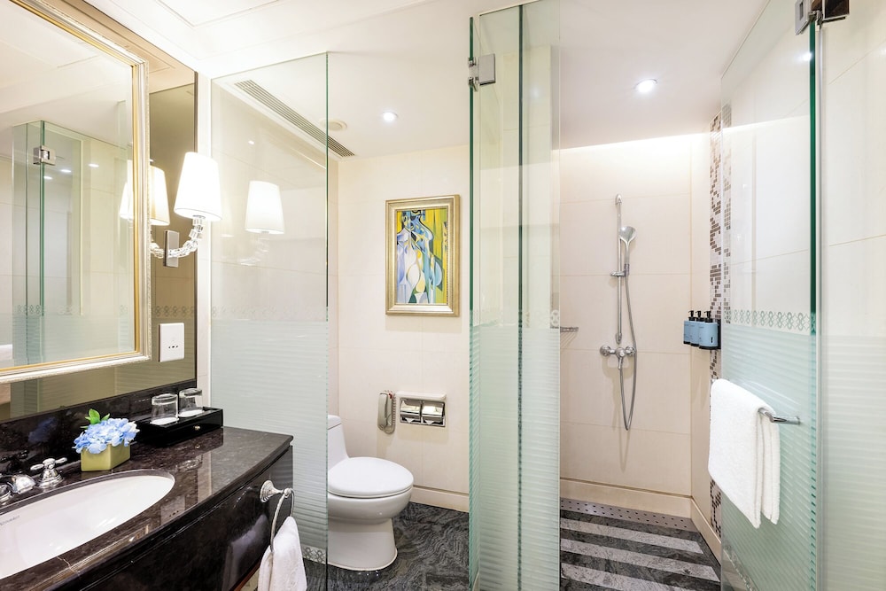 Sofitel Macau at Ponte 16 70/71